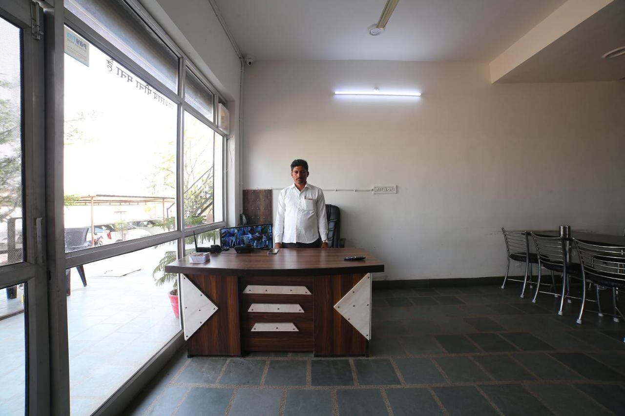 Oyo 37077 Hotel Rawat Ajmer Bagian luar foto
